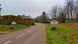 Entr�e du village de Saint-Quentin-au-Bosc - Petit-Caux